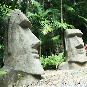 Rainforest Hideaway Lodge